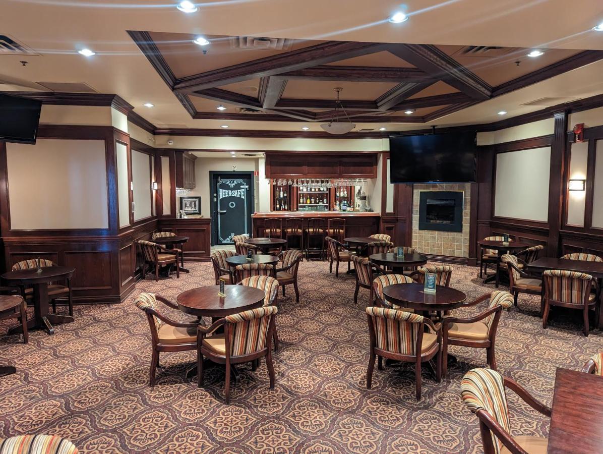 Divya Sutra Plaza And Conference Centre Calgary Airport Otel Dış mekan fotoğraf