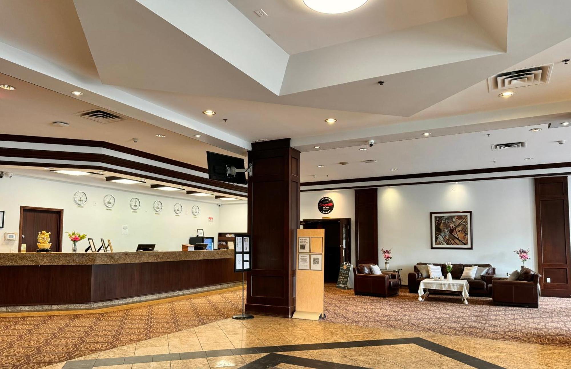 Divya Sutra Plaza And Conference Centre Calgary Airport Otel Dış mekan fotoğraf