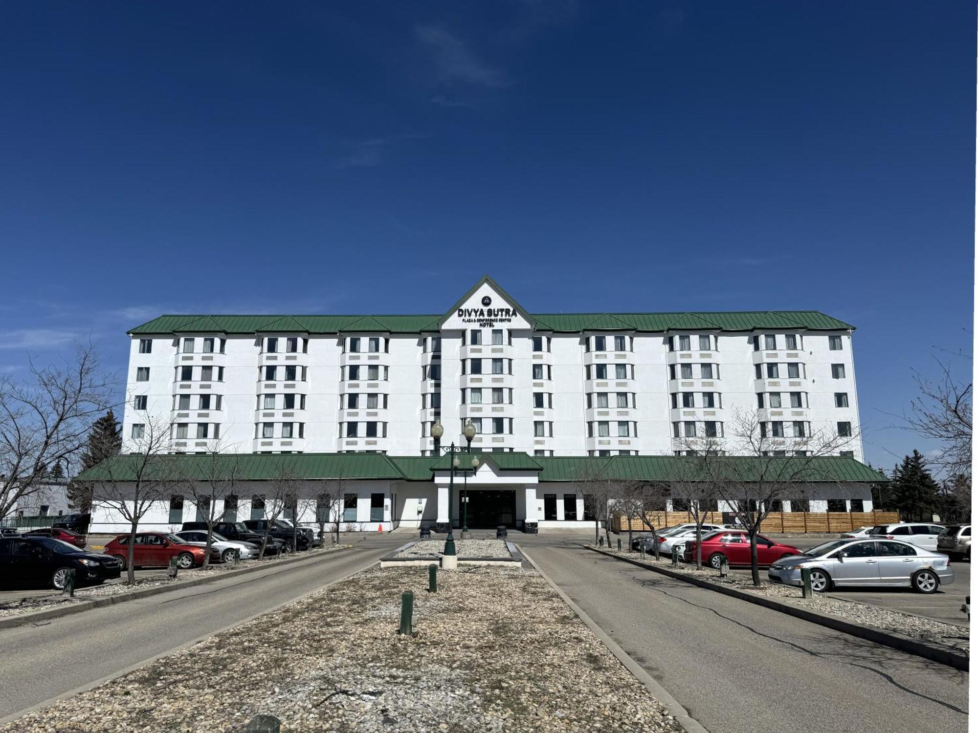 Divya Sutra Plaza And Conference Centre Calgary Airport Otel Dış mekan fotoğraf