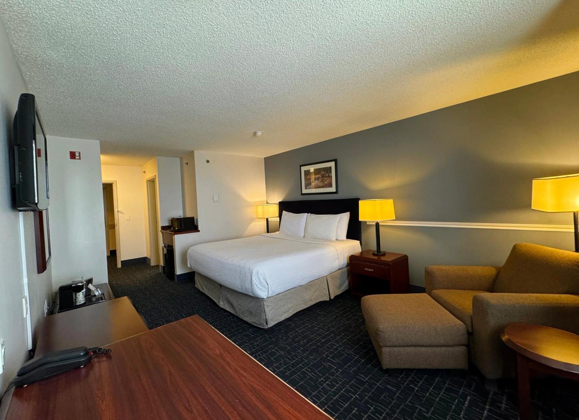 Divya Sutra Plaza And Conference Centre Calgary Airport Otel Dış mekan fotoğraf