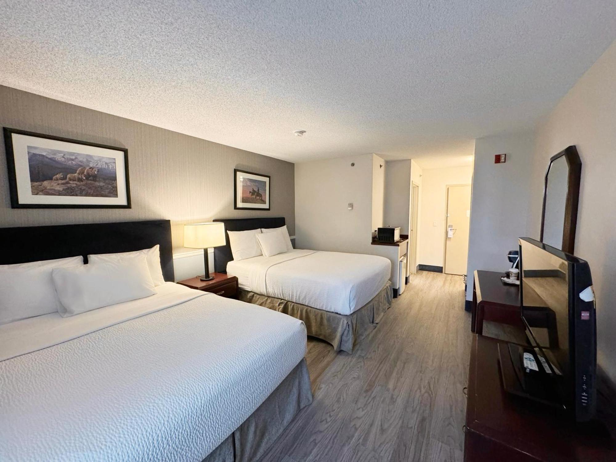 Divya Sutra Plaza And Conference Centre Calgary Airport Otel Dış mekan fotoğraf