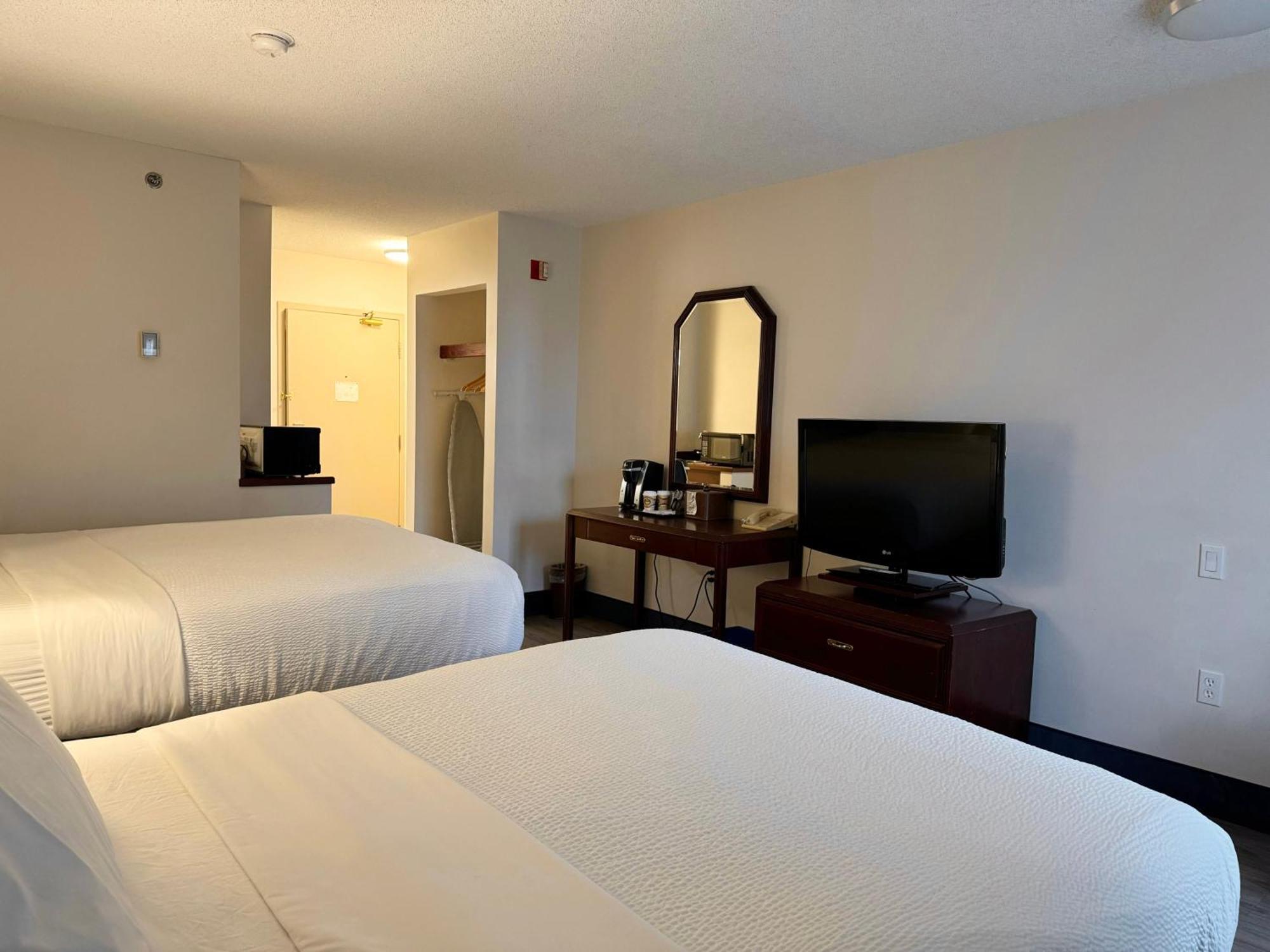 Divya Sutra Plaza And Conference Centre Calgary Airport Otel Dış mekan fotoğraf