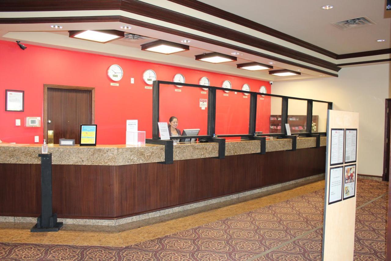 Divya Sutra Plaza And Conference Centre Calgary Airport Otel Dış mekan fotoğraf